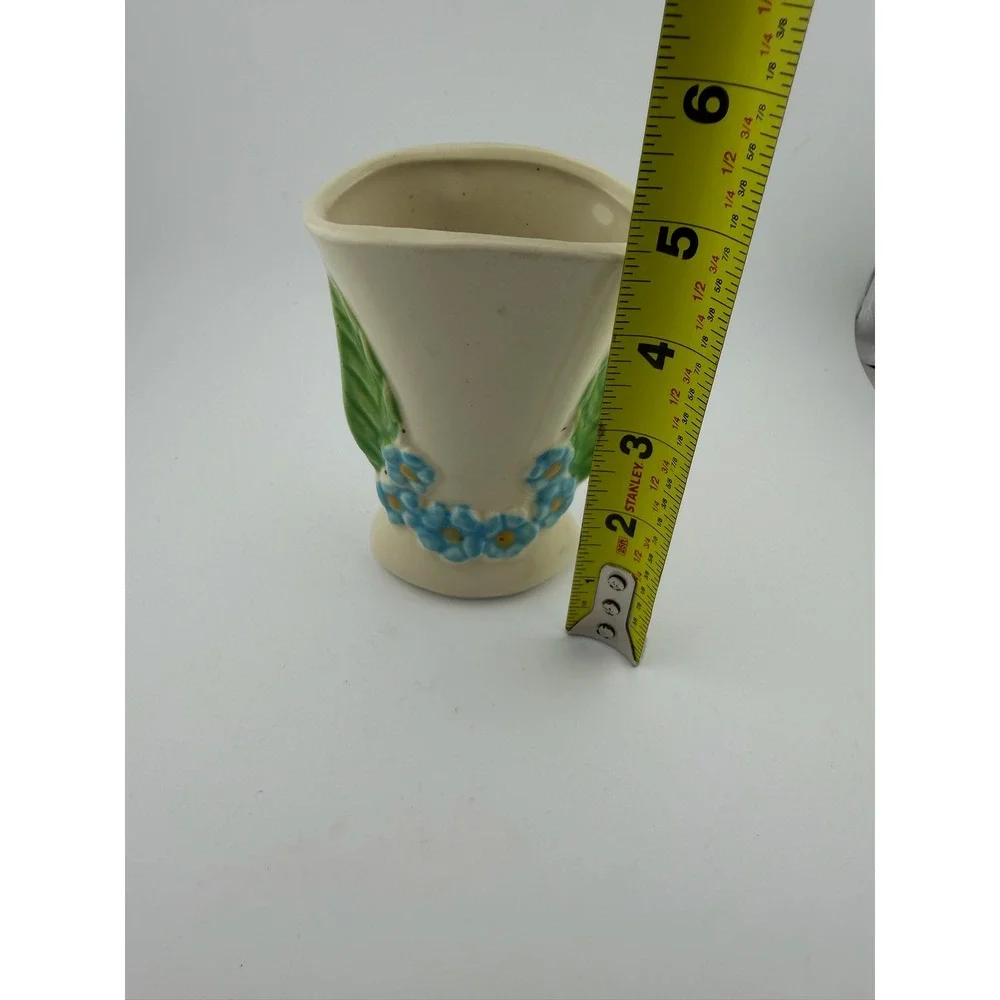 Vintage USA‎ Ceramic Vase Blue Flowers Green Leaves Cream